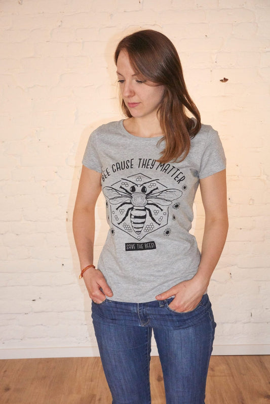 "BEEcause they matter" - Frauen T-Shirt - Róka - fair clothing